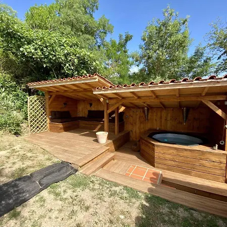 Le Gite D'eglantine Kır Evi